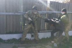 В Одесской области на границе задержали четверых молдаван с баяном (видео)