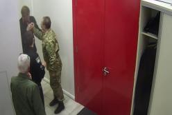 Нардеп Барна напал на члена штаба Зеленского (видео)