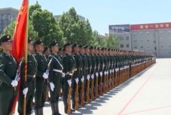 Китайские женщины отжигают: рота почетного караула (видео)​  ​