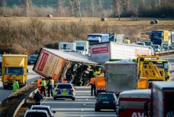 Ураган "Фридерике" в Европе принес многочисленные разрушения: шокирующие видео