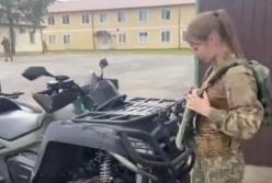 В Нацгвардии апробируют бронежилеты для женщин (видео)