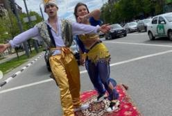 В Харькове оштрафовали водителя, который катал Алладина (видео)