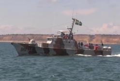 Корабельно-катерные подразделения Объединенных сил уничтожили "вражеский десант" (видео)