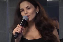 Каменских без макияжа спела в живую свою любимую песню (видео)