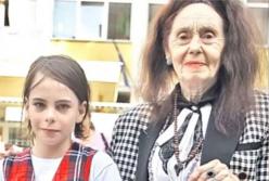 Женщина родила дочку в 67 лет. Вот как они с дочкой выглядят сейчас (видео)