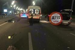 В Киеве пенсионерка погибла, пытаясь перебежать восьмиполосную дорогу (видео)