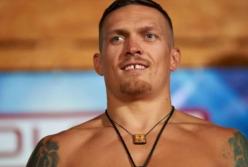 Известный украинский боксер показал, как танцует на тренировке (видео)