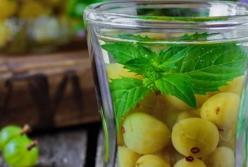Очень полезный "Мохито" из крыжовника с мятой (видео)