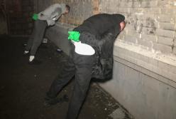 В Киеве задержали серийных поджигателей молочных магазинов (видео)