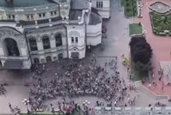 С мейком, на каблуках и на двух колесах: Велопарад KyivCycleChic в Киеве (видео)