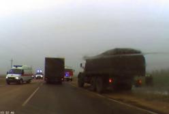 Россия срочно стягивает военную технику к админгранице Крыма (видео)