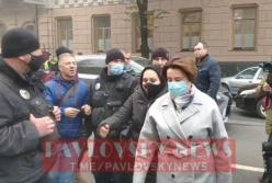 Владельцы "евроблях" второй день пикетируют Раду (видео)