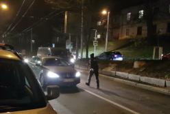 Во Львове ограбили и подожгли салон красоты (видео)