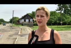 На Львовщине пьяный экс-депутат за рулем автомобиля протащил девушку по асфальту (видео)
