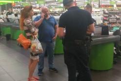 Догхантер Святогор свободно гуляет по Киеву, несмотря на домашний арест (видео)