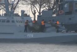 Агентство Reuters показало захваченные украинские корабли (видео) 