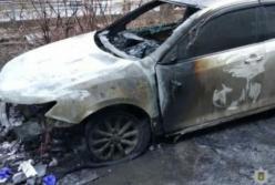 В Донецкой области сожгли авто секретаря горсовета (видео)