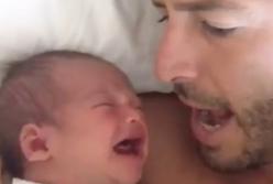 Отец изобрел гениальный способ успокоить младенца в считанные секунды (видео)
