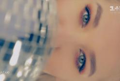 Судья вокального шоу "Голос страны" спел дуэтом с одной из участниц (видео)