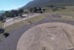 Австралийский парапланерист нарвался на дерзкого кенгуру (видео)