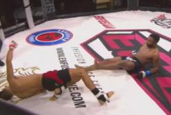 Бой в ММА завершился двойным нокдауном (видео)