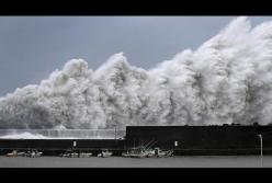 Тайфун "Джеби" в Японии: 6 погибших, миллионы людей ждут эвакуации (видео)