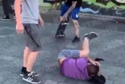 В Киеве избили мужчину (видео)