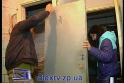 В Запорожье ветерану АТО выделили комнату с разложившимся трупом (видео)