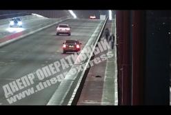 Прыжок парня с моста в Днепре попал на видео