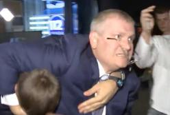 Усик о драке Вилкула и Парасюка: "Зачем вы их разняли? Я им еще перчатки дам!" (видео)