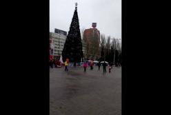 В сети показали видео полупустого Донецка накануне Нового года