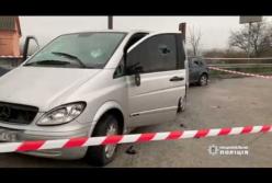 Вооруженное нападение на пост Укртрансбезопасности: трое раненых (видео)
