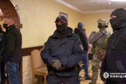 В Черкасской области полиция задержала участников воровской "сходки" (видео)
