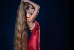 Одесситка отрастила волосы длинною почти 2 метра (видео)