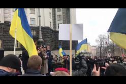 Нотариусы протестуют у Кабмина [видео]