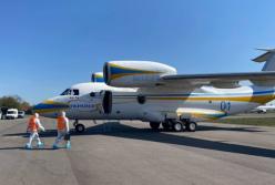 Украинские медики вернулись из Италии (видео)