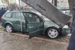 ДТП с пешеходами в Луцке: момент наезда на людей попал на видео