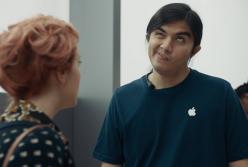 Samsung в своей рекламе постебалась с iPhone X (видео)