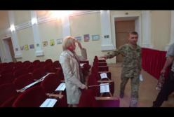 Опубликовано видео нападения на депутата под Киевом (видео)