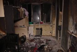 В киевском общежитии от взрыва начался пожар (видео)