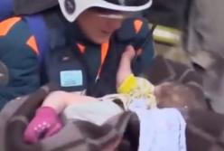 11-месячный младенец чудом выжил под завалами Магнитогорска (видео)