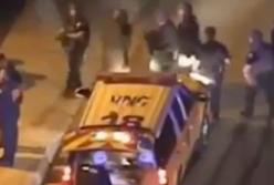 Видео момента массового расстрела студентов в баре Калифорнии (видео)