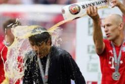 Пивной душ: Бавария празднует победу (видео)