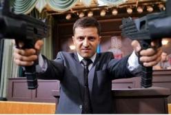 Болгарскую партию попросили удалить ролик с кадрами “Слуги народа”, где Зеленский расстреливает депутатов (видео)