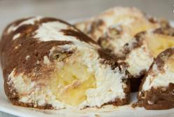 5 минут - и готово: обалденный творожный рулет с бананом без выпечки (видео)