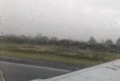 Пассажир снял на видео момент падения самолета (видео)