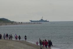 Польский военный корабль получил пробоину во время учений НАТО (видео)