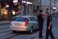 В Харькове жестко проучили «героя парковки» (видео)