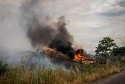 В зоне ООС произошел пожар: военные заявили о возможной диверсии (видео)