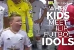 Потрясающе искренняя реакция детей на известных футболистов  